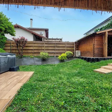 3 Bedroom Gorgeous Home In Angresse *