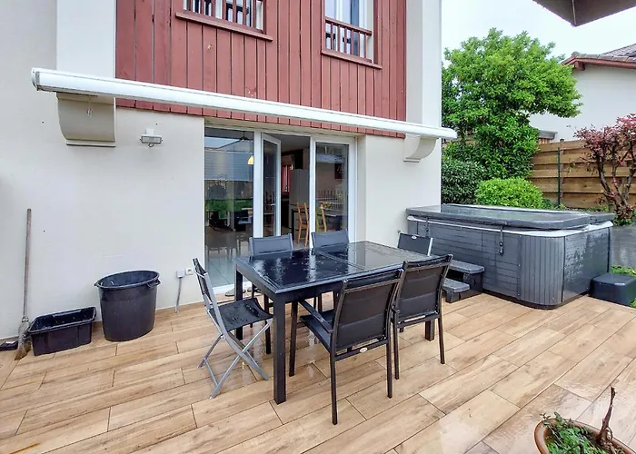 Stunning In With Kitchen